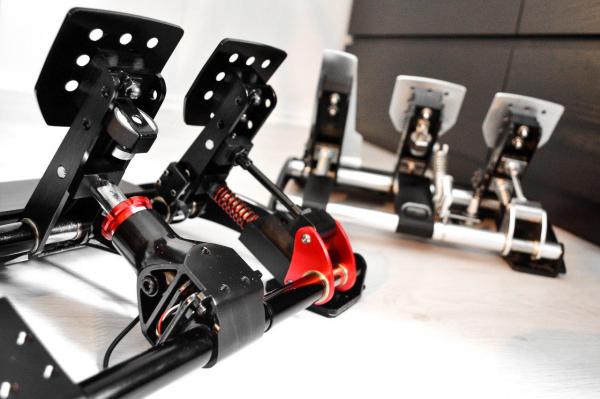 Hardware-Test: Fanatec ClubSport Pedale V3 - Rennsport-Feeling durch High-End-Technologie