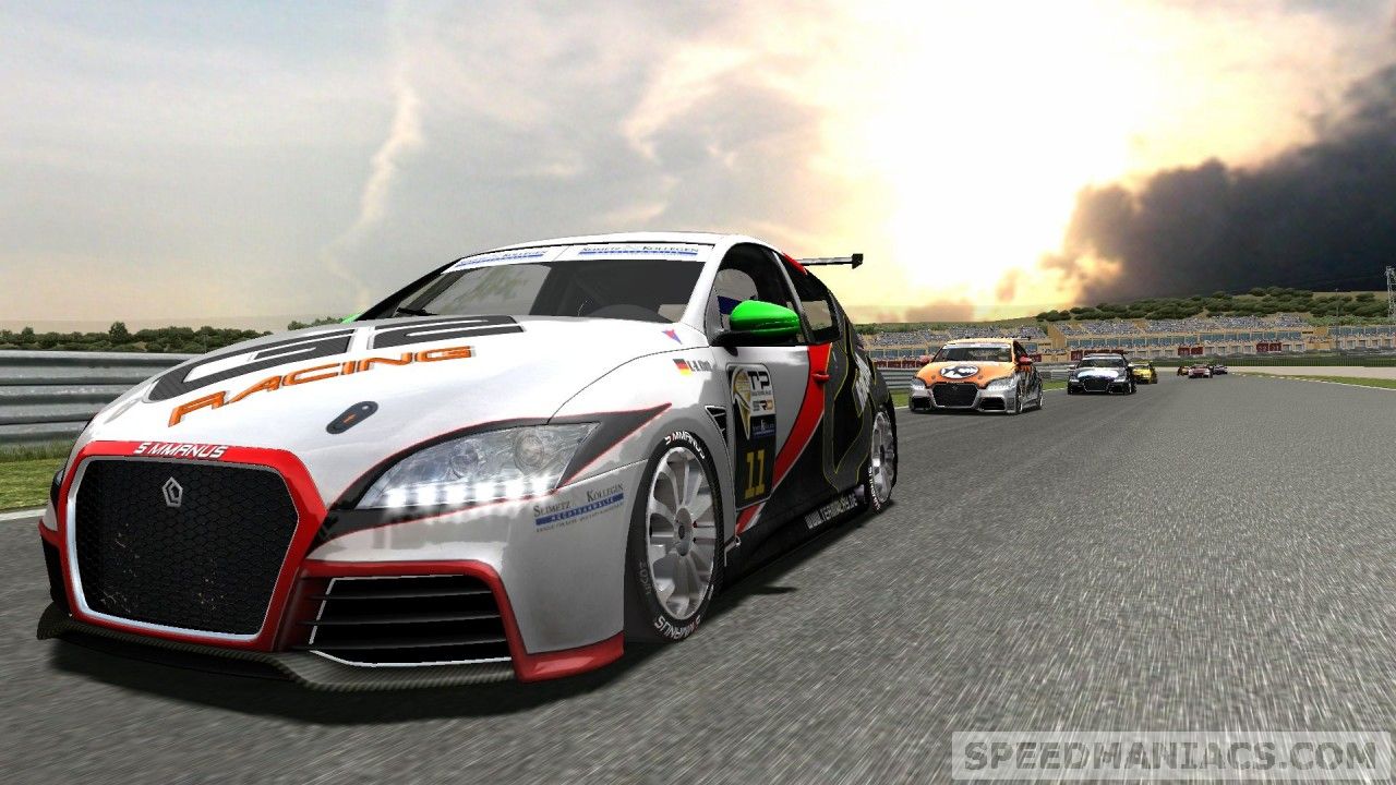 Simracing: Rennfahrer stellen sich der virtuellen Herausforderung