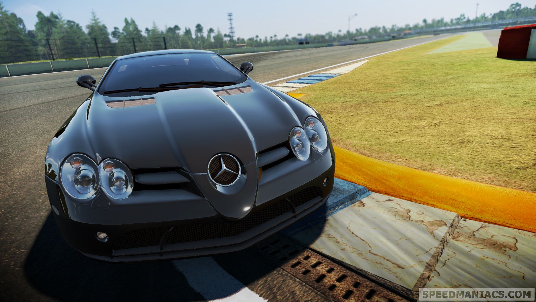 Auto Club Revolution: Mercedes-Benz SLR McLaren und Hockenheimring spielbar