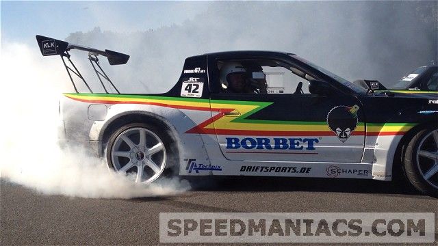 Verbranntes Gummi auf dem Need for Speed Most Wanted-Community-Event